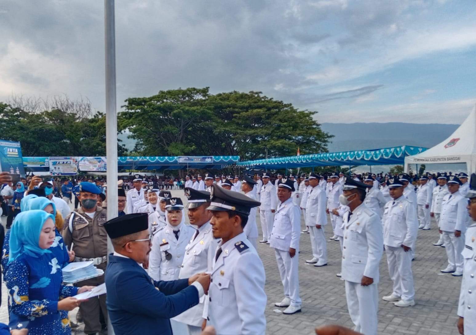 Bupati Banggai Ingatkan, Kades Terpilih Tidak Seenaknya Ganti Perangkat Desa