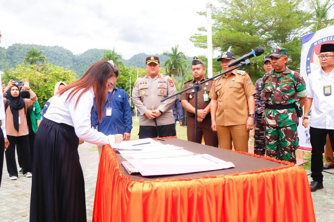 1.011 Anggota PPS Kabupaten Banggai Resmi dilantik