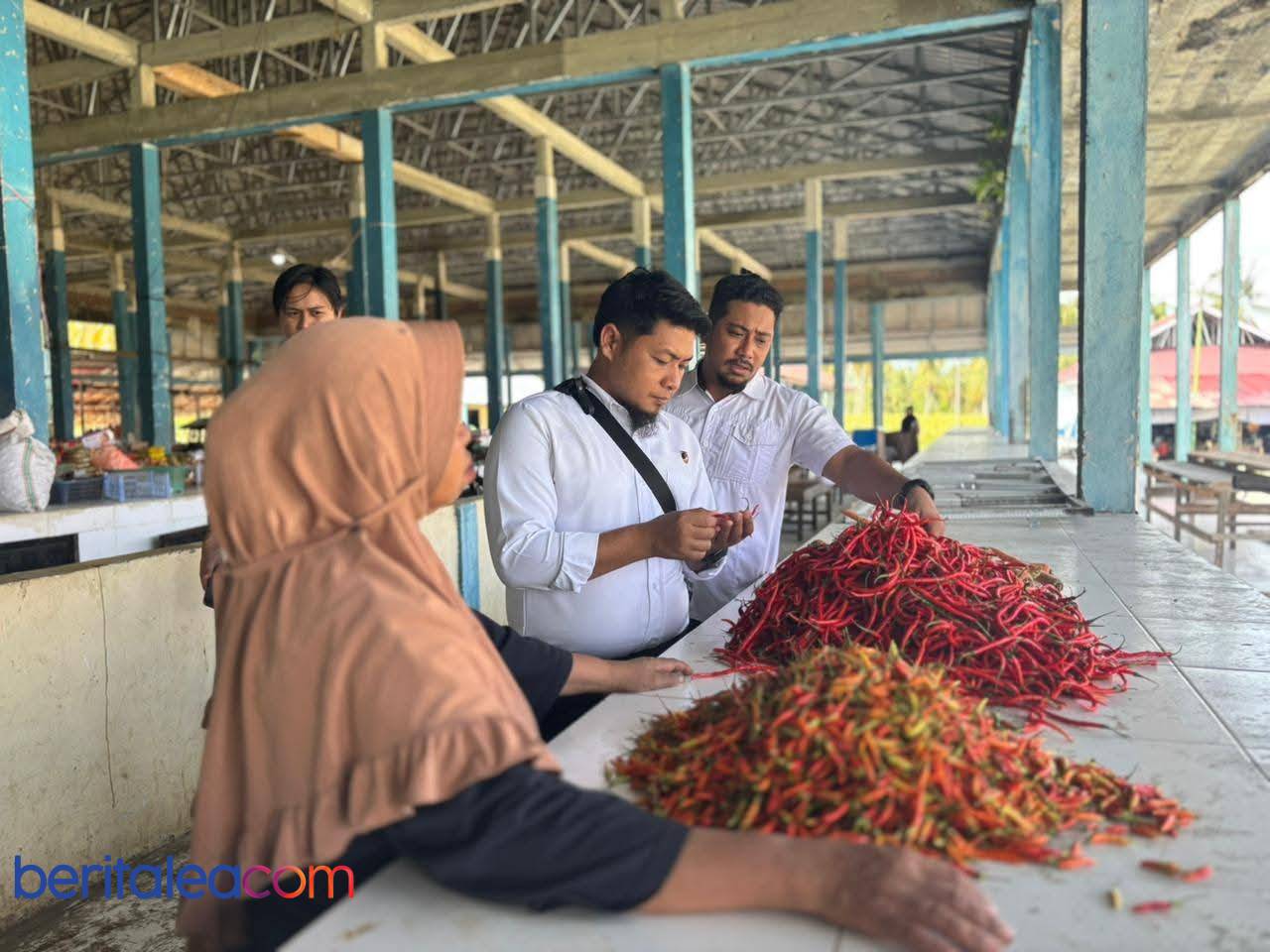 Jelang Ramadan, Unit Tipidter Polres Polres Tojo Una-Una Sidak Pasar, Harga Bahan Pokok Diawasi Ketat