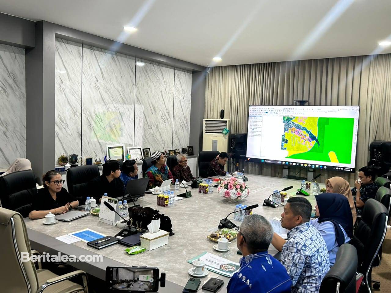 Nasib 270 SHM Warga Tojo Kembali Tertunda, Kanwil BPN Sulteng Tak Hadir dalam Rapat