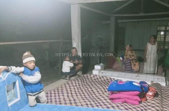 459 Warga Masih Mengungsi, Ratusan Orang Tidur di Kuburan Pascagempa NTT